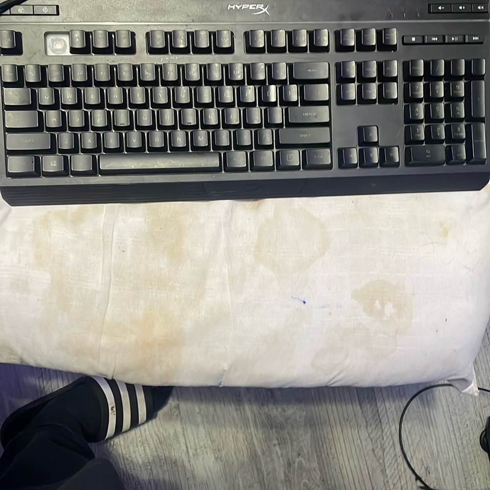Black keyboard da lights up